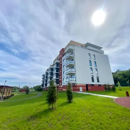 Luxury Penthouse With View 科希策
